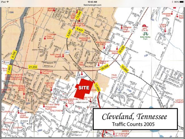 CROWN CENTER AT STERLING POINT : 2442 Dalton Pike SE, Cleveland, TN 37323